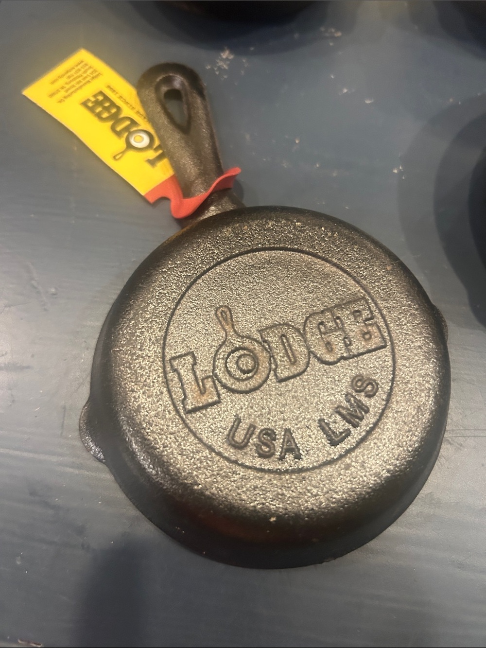 Lodge Cast Iron Mini Skillet - Black (Set of 4) - Picture 3 of 3